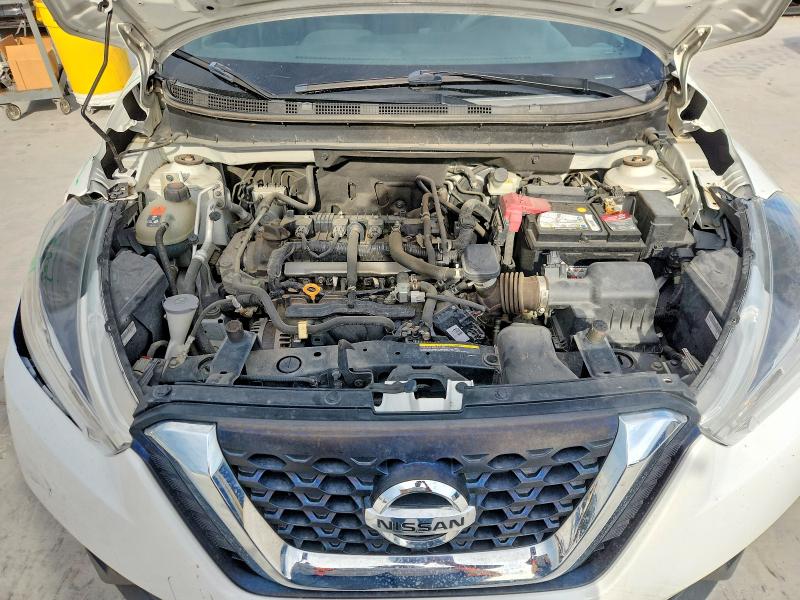 52540296 :رقم المزاد ، 3N1CP5CU8JL508955 vin ، 2018 Nissan Kicks مزاد بيع