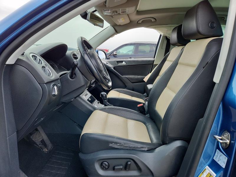 53932536 :رقم المزاد ، WVGSV7AX2HK009793 vin ، 2017 Volkswagen Tiguan مزاد بيع