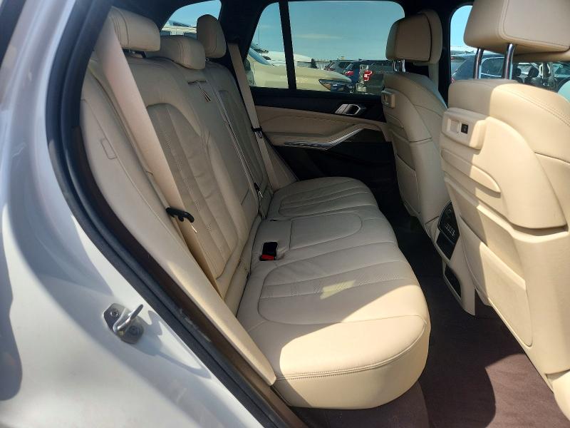 53261776 :رقم المزاد ، 5UXCR6C57KLL51808 vin ، 2019 Bmw X5 مزاد بيع
