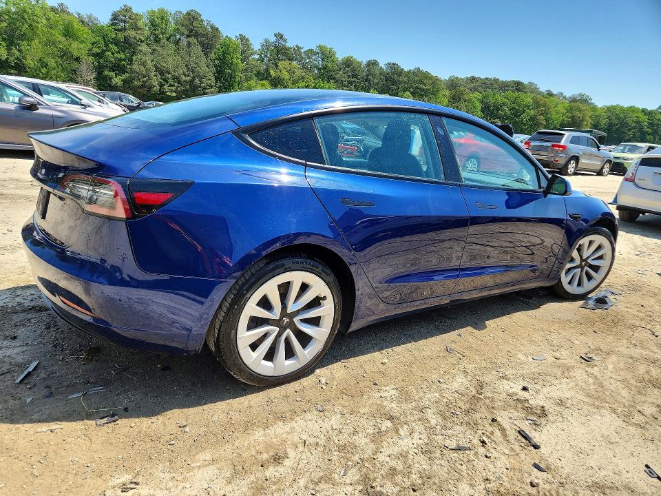 2022 Tesla Model 3 მანქანა იყიდება აუქციონზე, vin: 5YJ3E1EA5NF369872, აუქციონის ნომერი: 53898646