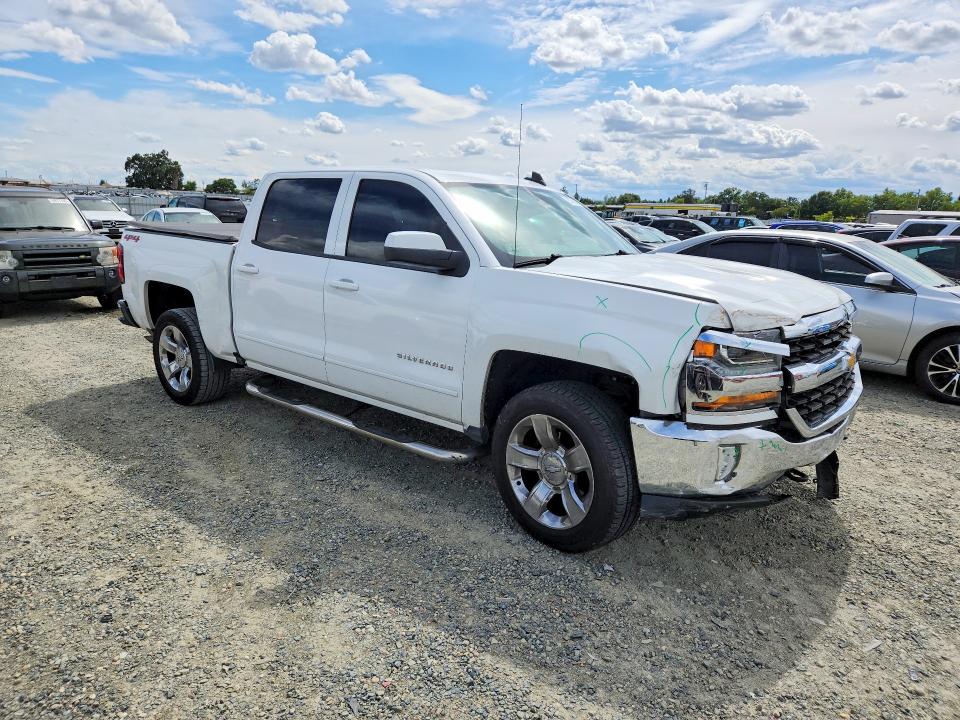 Продажа на аукционе авто 2018 Chevrolet Silverado, vin: 3GCUKRER8JG233158, номер лота: 55376976