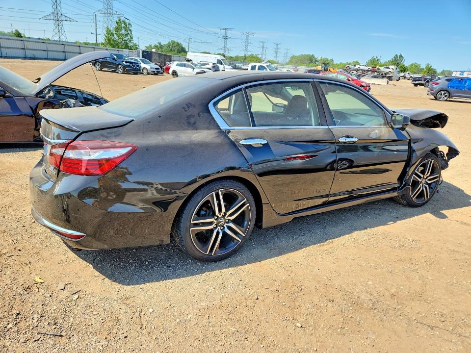 54555036 :رقم المزاد ، 1HGCR3F91HA038032 vin ، 2017 Honda Accord مزاد بيع
