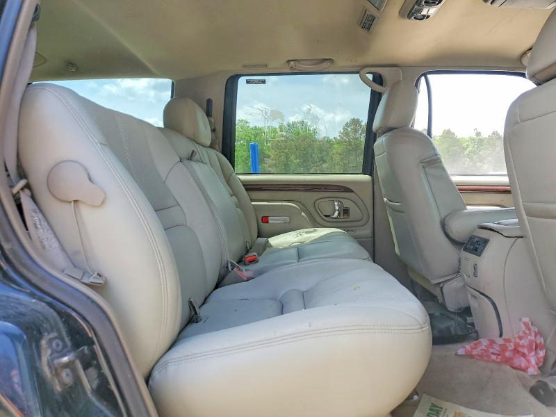 2000 Cadillac Escalade მანქანა იყიდება აუქციონზე, vin: 1GYEK63R2YR191337, აუქციონის ნომერი: 52815426