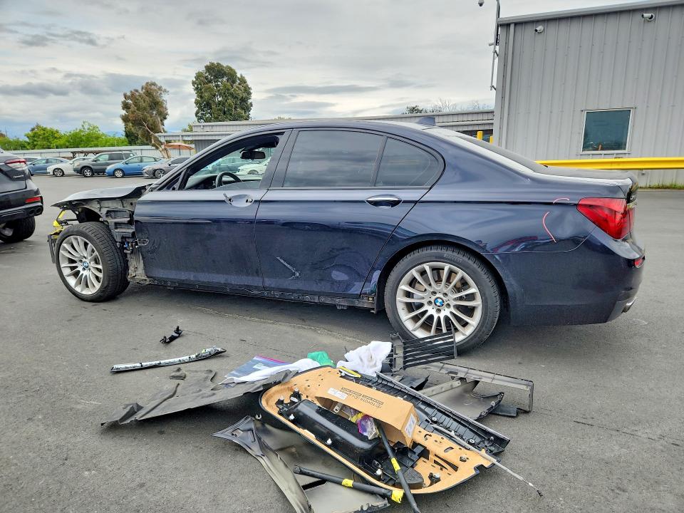 52148056 :رقم المزاد ، WBAYB6C53FD966137 vin ، 2015 Bmw 750 مزاد بيع