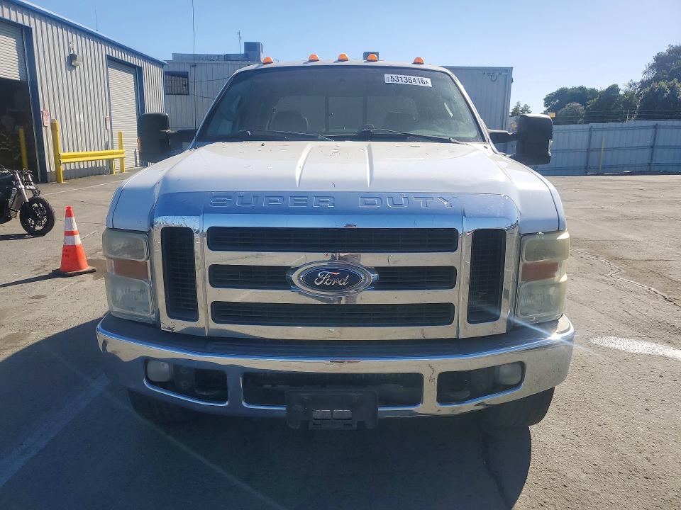 53136416 :رقم المزاد ، 1FTWW31R78EA43515 vin ، 2008 Ford F350 مزاد بيع