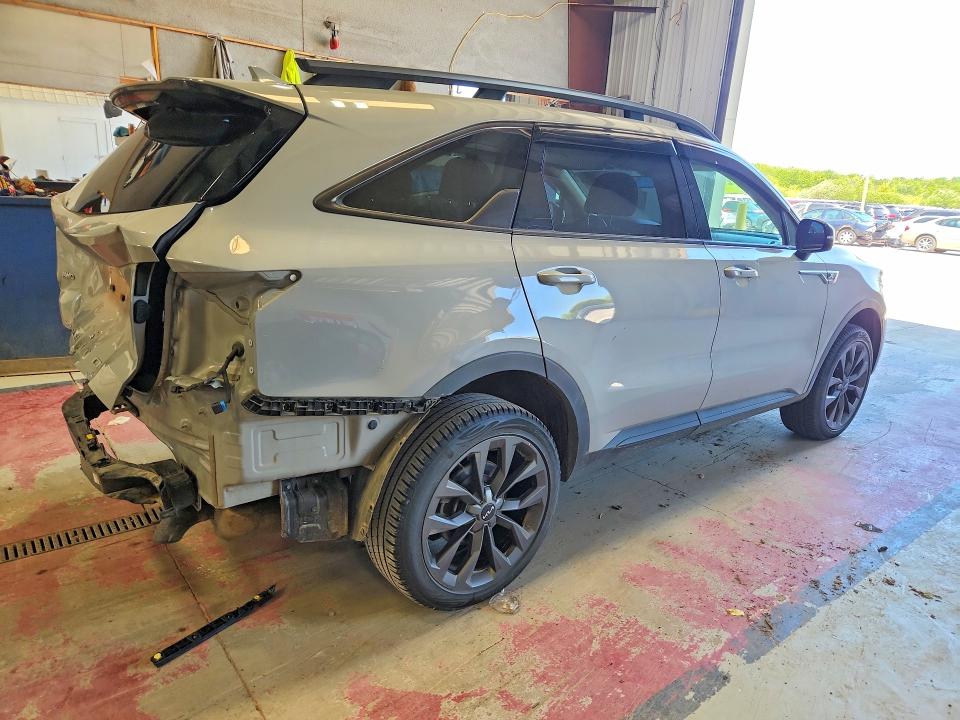 55496586 :رقم المزاد ، 5XYRHDLF7NG138837 vin ، 2022 Kia Sorento مزاد بيع