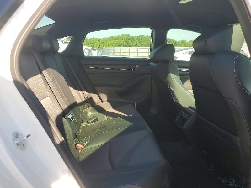 52528016 :رقم المزاد ، 1HGCV1F32NA049483 vin ، 2022 Honda Accord مزاد بيع