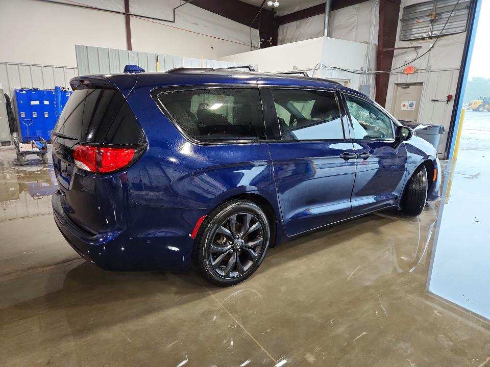 Продаж на аукціоні авто 2019 Chrysler Pacifica, vin: 2C4RC1EG5KR643866, номер лоту: 54010626