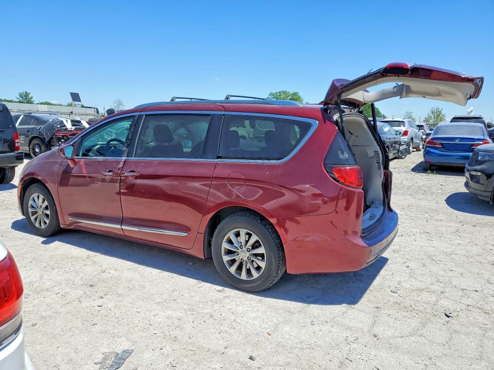 Продажа на аукционе авто 2019 Chrysler Pacifica, vin: 2C4RC1BG8KR651268, номер лота: 53711486