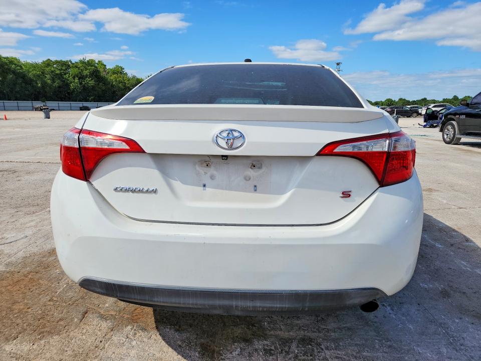 Продажа на аукционе авто 2015 Toyota Corolla, vin: 5YFBURHEXFP189143, номер лота: 52617146