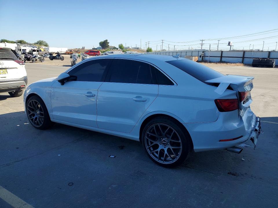 Продажа на аукционе авто 2015 Audi A3, vin: WAUBFGFF2F1015336, номер лота: 52932826