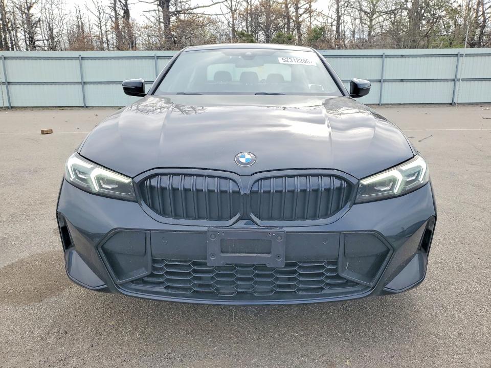 52312286 :رقم المزاد ، 3MW89FF00P8D02453 vin ، 2023 Bmw 330xi مزاد بيع