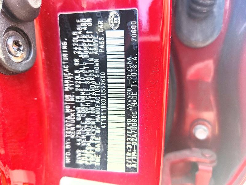 52611626 :رقم المزاد ، 4T1B11HK0JU553660 vin ، 2018 Toyota Camry مزاد بيع