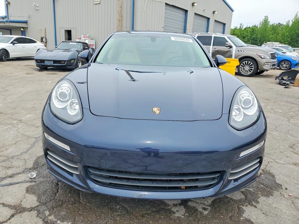 52200046 :رقم المزاد ، WP0AA2A72FL006737 vin ، 2015 Porsche Panamera مزاد بيع