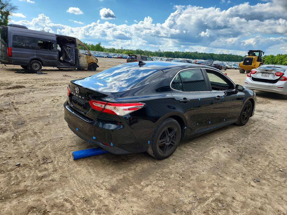 2019 Toyota Camry მანქანა იყიდება აუქციონზე, vin: 4T1B11HK4KU715310, აუქციონის ნომერი: 53104516