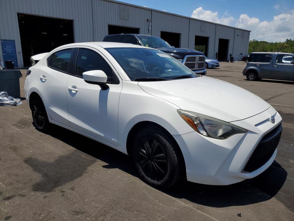 53781956 :رقم المزاد ، 3MYDLBYV2KY505441 vin ، 2019 Toyota Yaris مزاد بيع