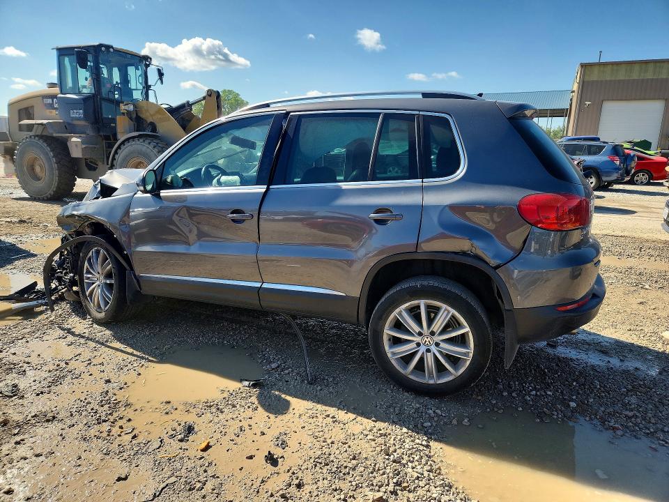 Продажа на аукционе авто 2016 Volkswagen Tiguan, vin: WVGAV7AX4GW512275, номер лота: 52720166