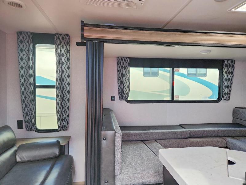 Продажа на аукционе авто 2022 Cherokee By Forest R Trltlr, vin: 4X4TCKY25NK084084, номер лота: 54645866
