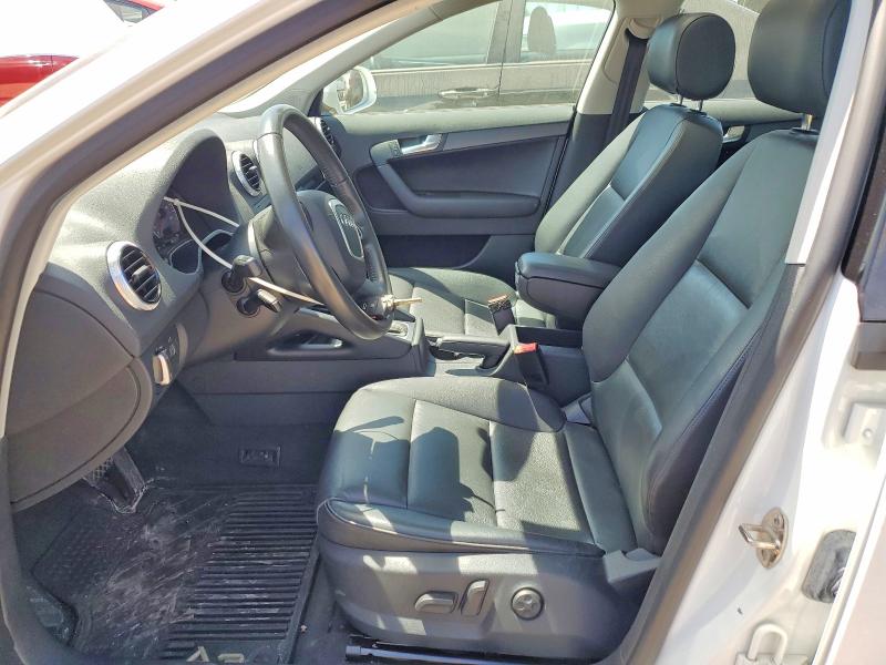 53712886 :رقم المزاد ، WAUDFAFM6BA055806 vin ، 2011 Audi A3 مزاد بيع