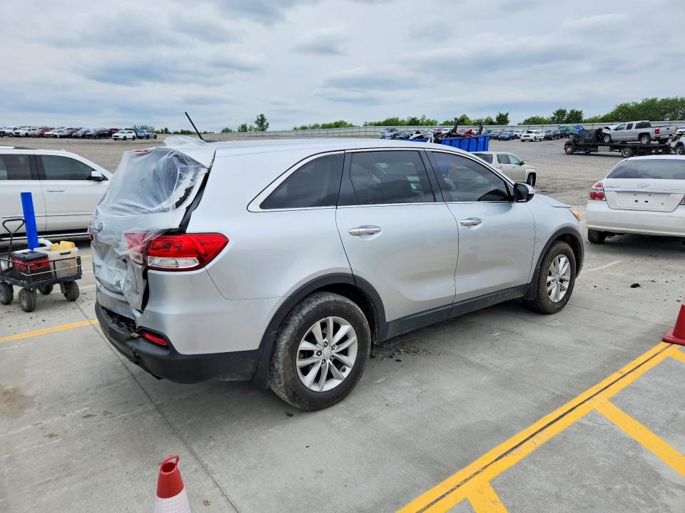 51674236 :رقم المزاد ، 5XYPG4A30HG249107 vin ، 2017 Kia Sorento مزاد بيع