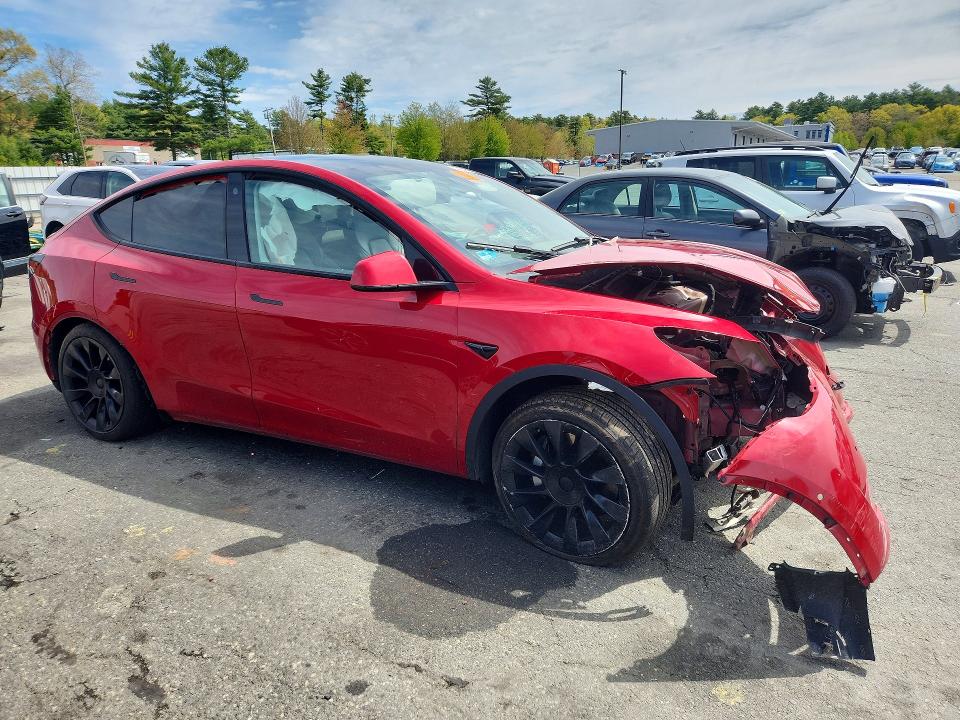 52737156 :رقم المزاد ، 5YJYGDEE3MF207886 vin ، 2021 Tesla Model Y مزاد بيع