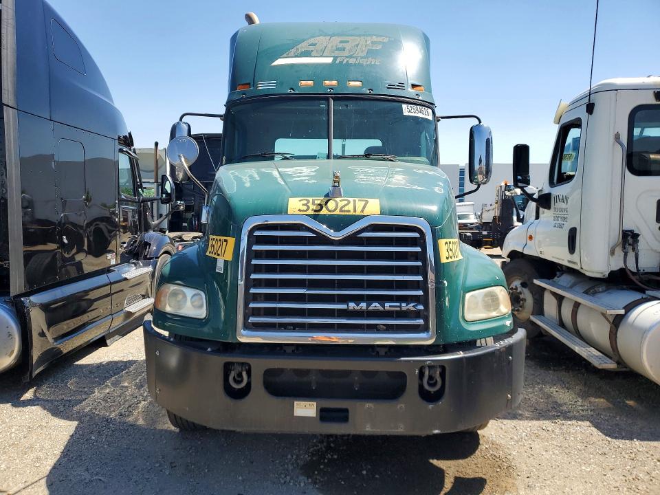 2016 Mack 600 მანქანა იყიდება აუქციონზე, vin: 1M1AW01X5GM008452, აუქციონის ნომერი: 52594626