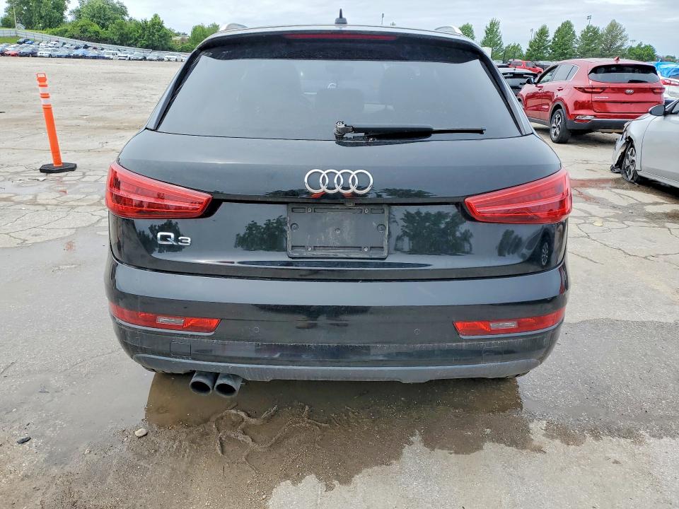 53635026 :رقم المزاد ، WA1BCCFS6HR013833 vin ، 2017 Audi Q3 مزاد بيع