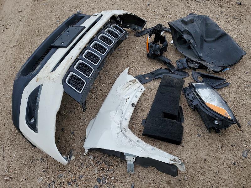 53081296 :رقم المزاد ، 3C4NJCBB1LT142979 vin ، 2020 Jeep Compass مزاد بيع