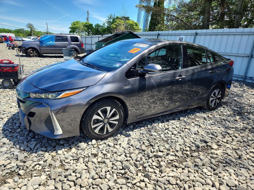 Auction sale of the 2017 Toyota Prius Prime, vin: JTDKARFP9H3040666, lot number: 54667526
