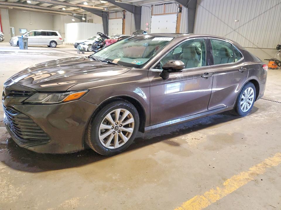 Auction sale of the 2018 Toyota Camry, vin: 4T1B11HK3JU010366, lot number: 52828366