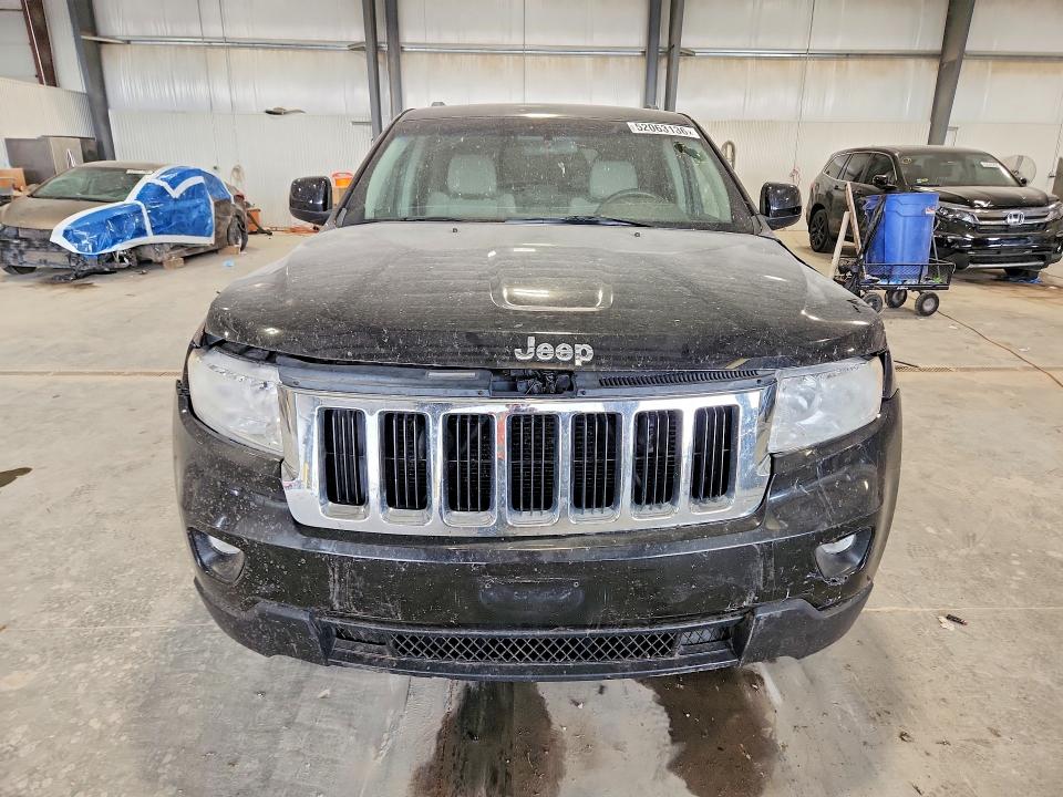 52063136 :رقم المزاد ، 1J4RR4GG5BC622323 vin ، 2011 Jeep Grand Cherokee مزاد بيع