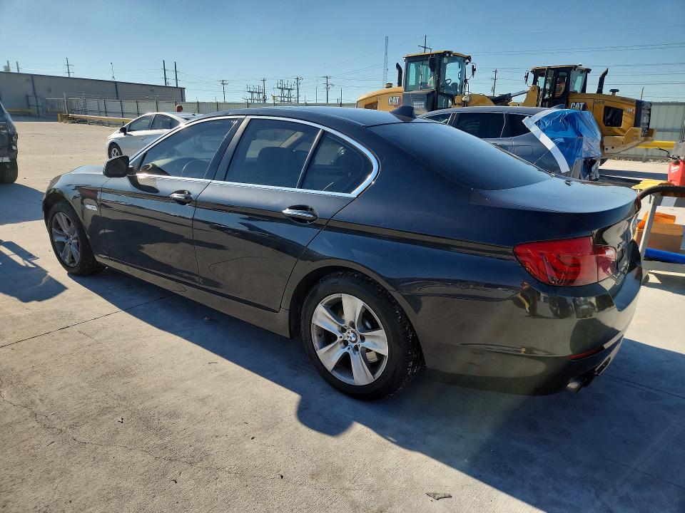53472356 :رقم المزاد ، WBAXH5C50DDW15574 vin ، 2013 Bmw 528 مزاد بيع