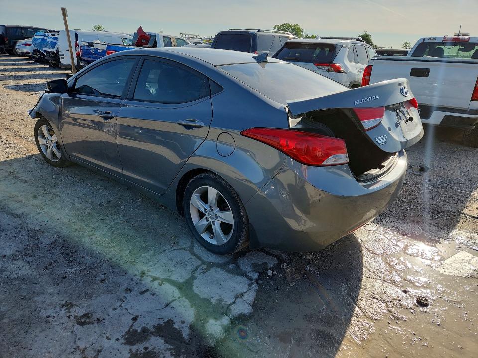 2013 Hyundai Elantra მანქანა იყიდება აუქციონზე, vin: 5NPDH4AE6DH330262, აუქციონის ნომერი: 55192316