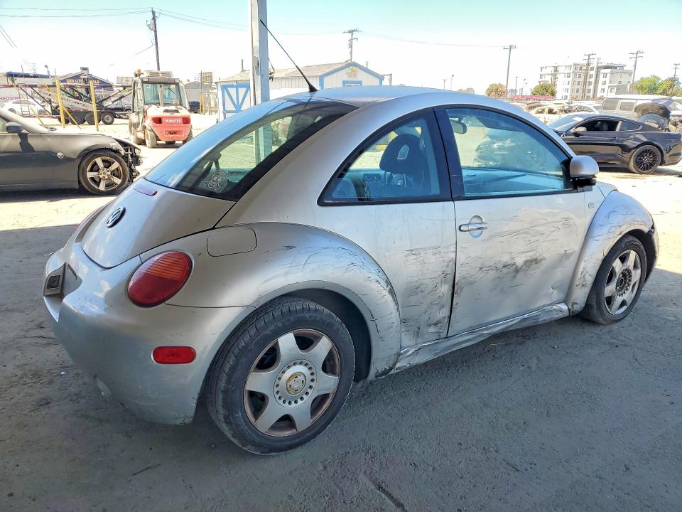 2000 Volkswagen New Beetle მანქანა იყიდება აუქციონზე, vin: 3VWCA21C3YM477882, აუქციონის ნომერი: 55202686