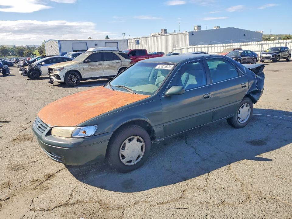 55031606 :رقم المزاد ، JT2BG22K5X0309304 vin ، 1999 Toyota Camry مزاد بيع