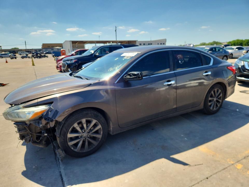 2017 Nissan Altima მანქანა იყიდება აუქციონზე, vin: 1N4AL3AP5HC188359, აუქციონის ნომერი: 53291706