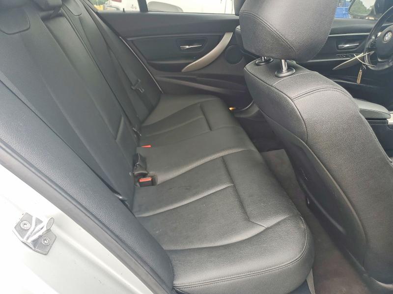 54441626 :رقم المزاد ، WBA3C3C59EP662099 vin ، 2014 Bmw 320 مزاد بيع