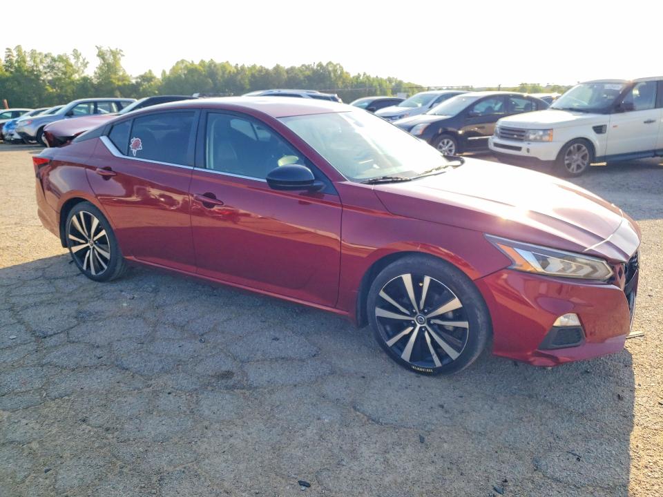 51918226 :رقم المزاد ، 1N4BL4CV5NN370584 vin ، 2022 Nissan Altima مزاد بيع