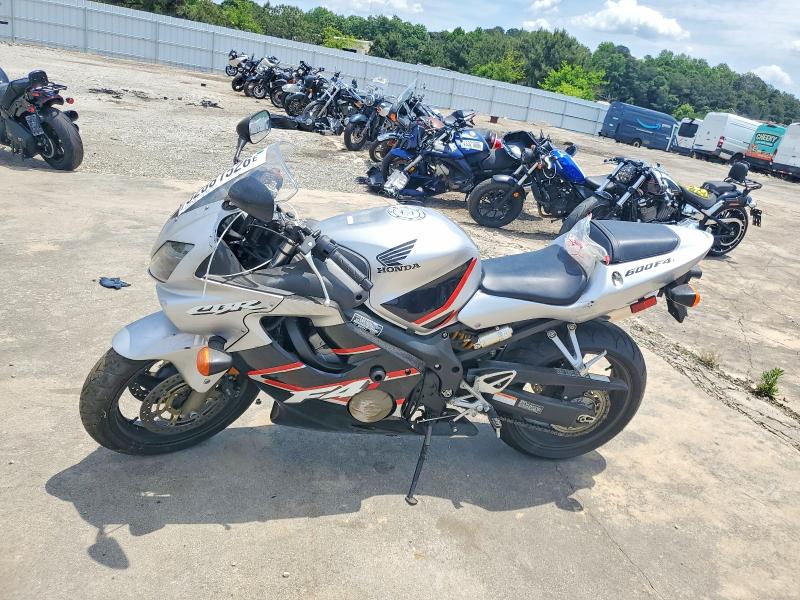 2001 Honda Cbr600 მანქანა იყიდება აუქციონზე, vin: JH2PC35021M206745, აუქციონის ნომერი: 52881526