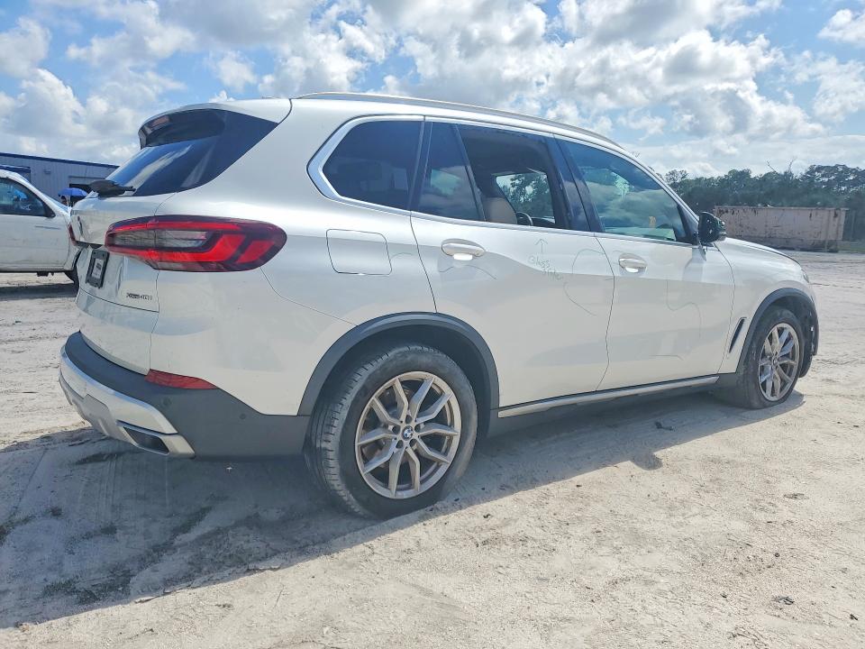 Продажа на аукционе авто 2021 Bmw X5, vin: 5UXCR6C06M9F73313, номер лота: 53617876