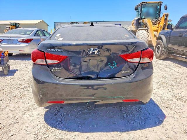Продаж на аукціоні авто 2012 Hyundai Elantra, vin: KMHDH4AE6CU203639, номер лоту: 52888396