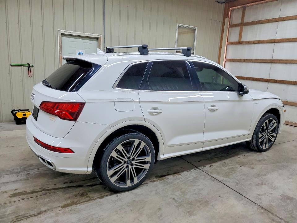 2018 Audi Sq5 Premium Plus მანქანა იყიდება აუქციონზე, vin: WA1A4AFYXJ2206759, აუქციონის ნომერი: 55174216