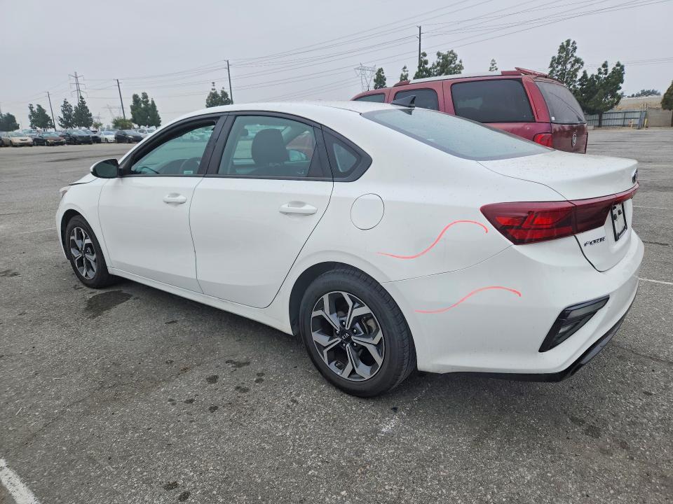 2021 Kia Forte მანქანა იყიდება აუქციონზე, vin: 3KPF24AD2ME294527, აუქციონის ნომერი: 51763046