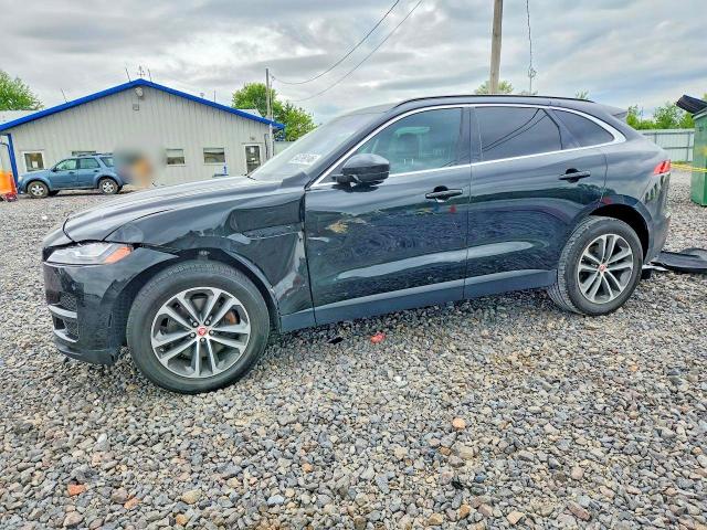 54799146 :رقم المزاد ، SADCK2BV0HA070846 vin ، 2017 Jaguar F-pace مزاد بيع