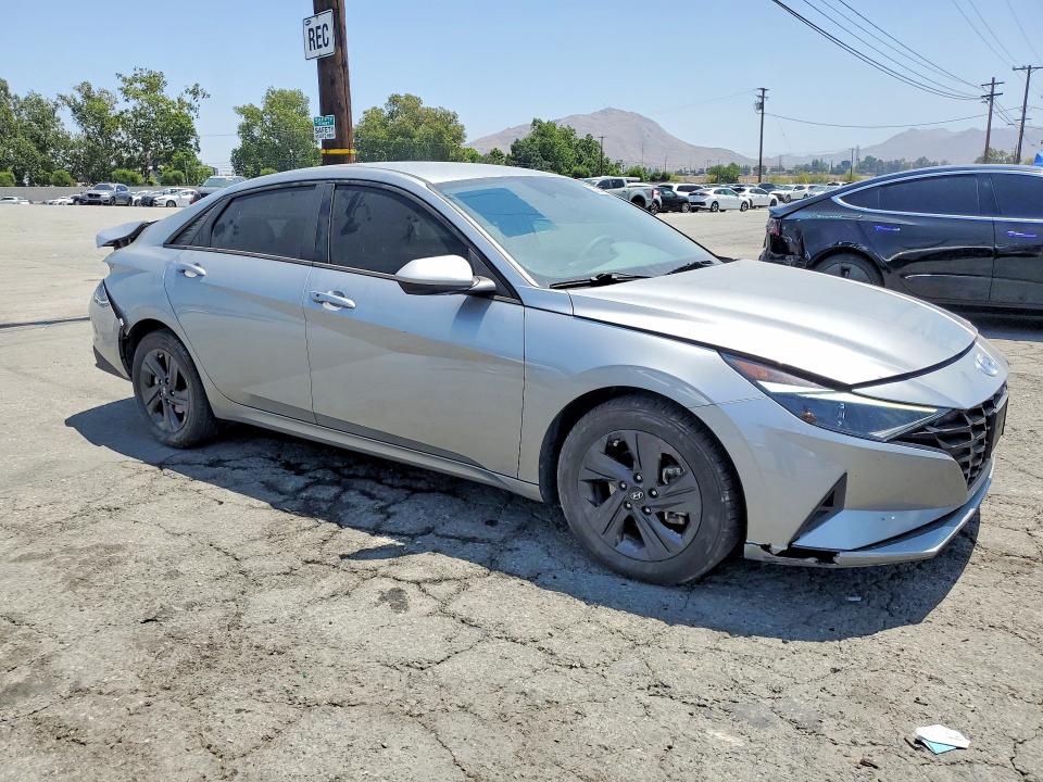 53563756 :رقم المزاد ، 5NPLM4AG5NH064517 vin ، 2022 Hyundai Elantra مزاد بيع