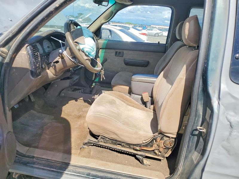 2001 Toyota Tacoma მანქანა იყიდება აუქციონზე, vin: 5TEWN72N11Z747282, აუქციონის ნომერი: 55414906