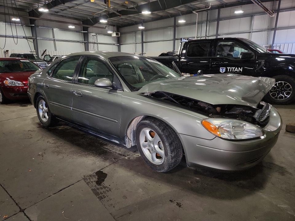 Продажа на аукционе авто 2001 Ford Taurus, vin: 1FAFP55U91G254108, номер лота: 52704766