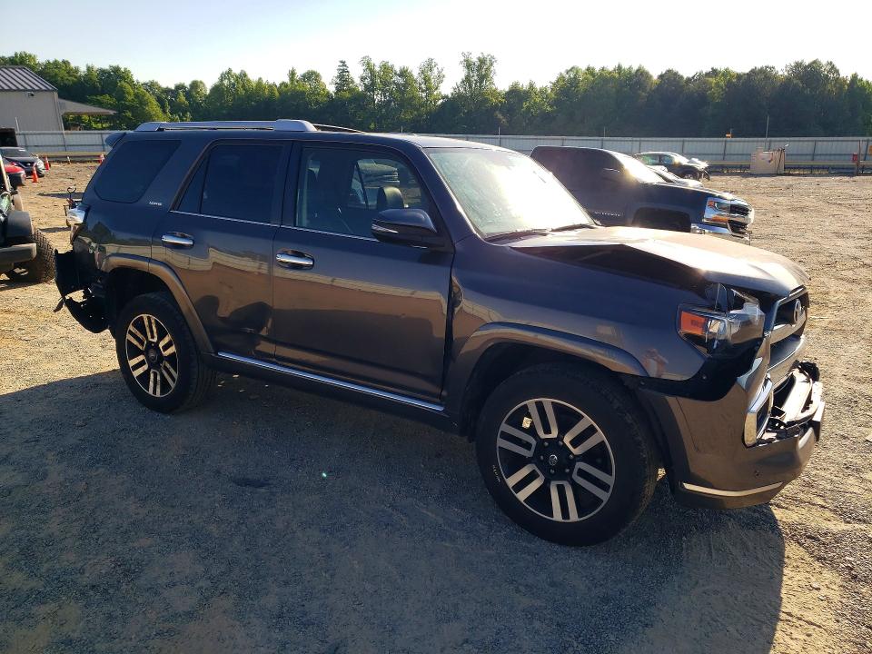 54143576 :رقم المزاد ، JTEBU5JR8H5423815 vin ، 2017 Toyota 4runner مزاد بيع