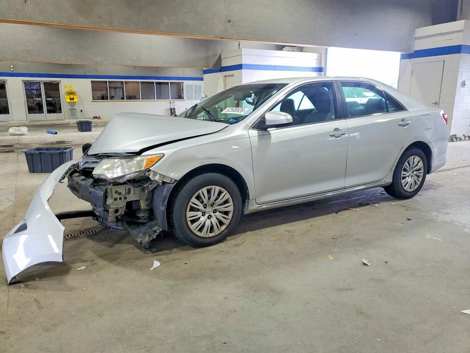 52508926 :رقم المزاد ، 4T4BF1FK0DR310672 vin ، 2013 Toyota Camry مزاد بيع