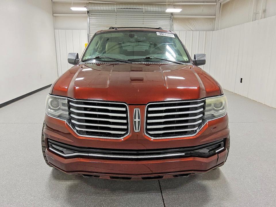 51183646 :رقم المزاد ، 5LMJJ2JT5FEJ10410 vin ، 2015 Lincoln Townhouse Navigator مزاد بيع